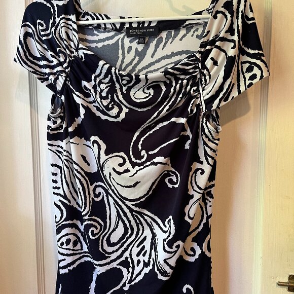 Jones New York black and white patterned blouse, size lg, stretch - Picture 1 of 4